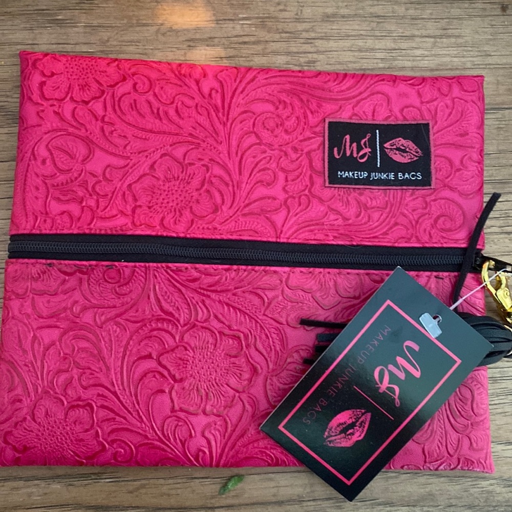 Makeup junkie bag Pink NWT